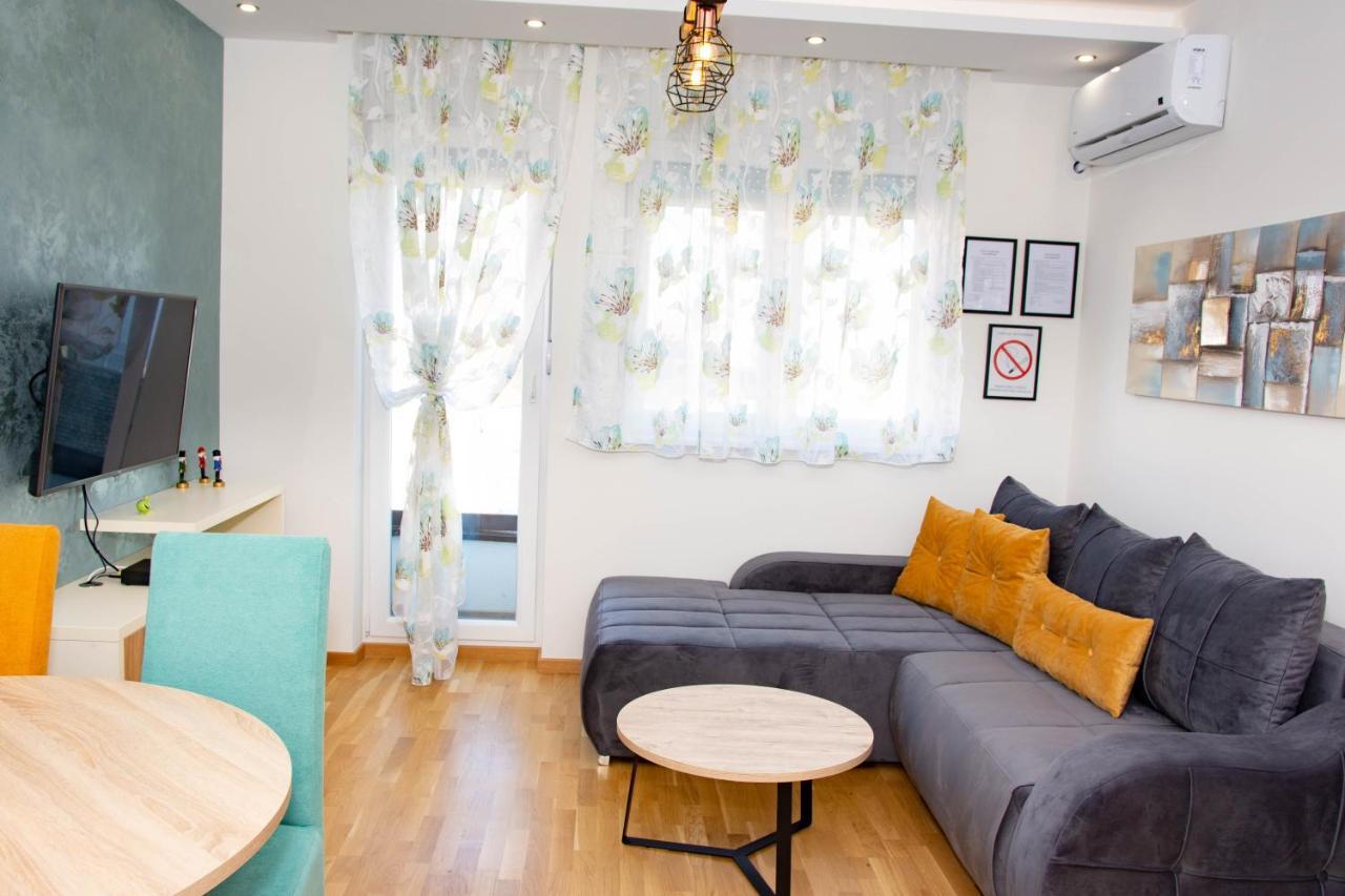 Laura Apartment Novi Sad Exteriör bild