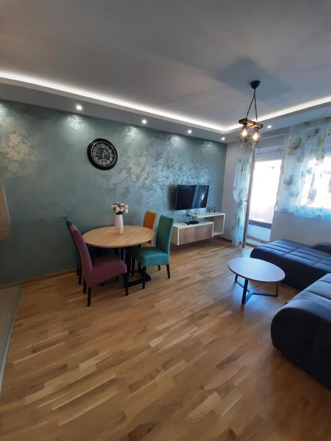 Laura Apartment Novi Sad Exteriör bild